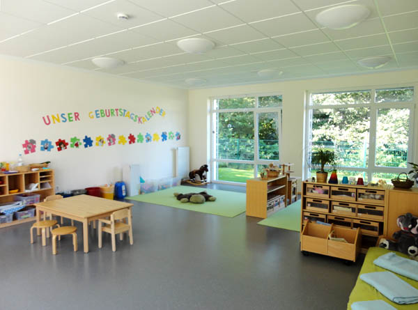 Als weitere Rume knnen die Bewegungsbaustelle, der Muckelraum, der Frhfrderraum, der Mitarbeiterraum sowie der Werk und Atelierraum genutzt werden.